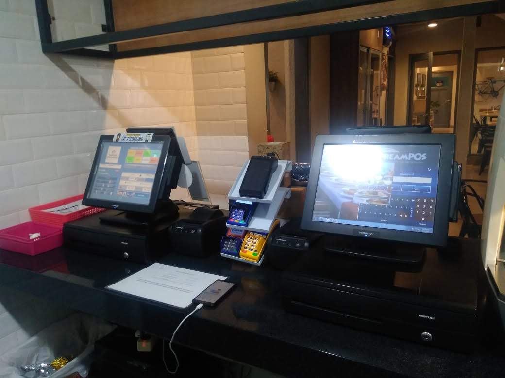 Perangkat POS untuk outlet